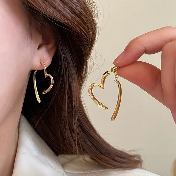 Vintage Gold Color Heart Hoop Earrings for Women Fashion Design Metal Geometric Copper Earrings Jewelry Gift 2023 New Trend