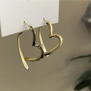 Vintage Gold Color Heart Hoop Earrings for Women Fashion Design Metal Geometric Copper Earrings Jewelry Gift 2023 New Trend