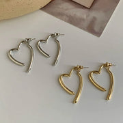 Vintage Gold Color Heart Hoop Earrings for Women Fashion Design Metal Geometric Copper Earrings Jewelry Gift 2023 New Trend